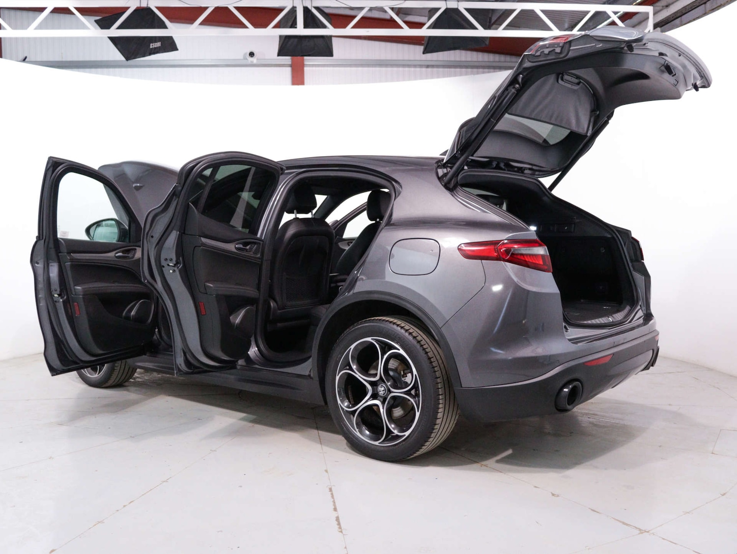 Used Alfa Romeo Stelvio 2022 for sale - 77888847: Photo 50