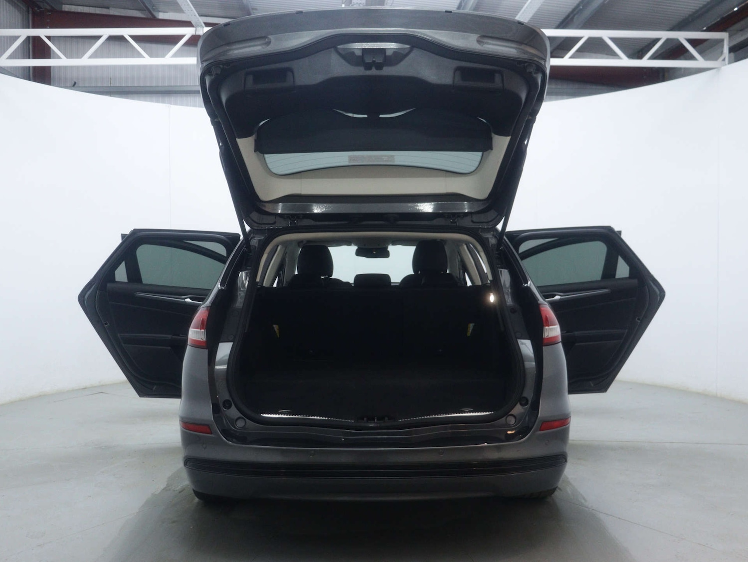 Used Ford Mondeo 2021 for sale - 77469810: Photo 58