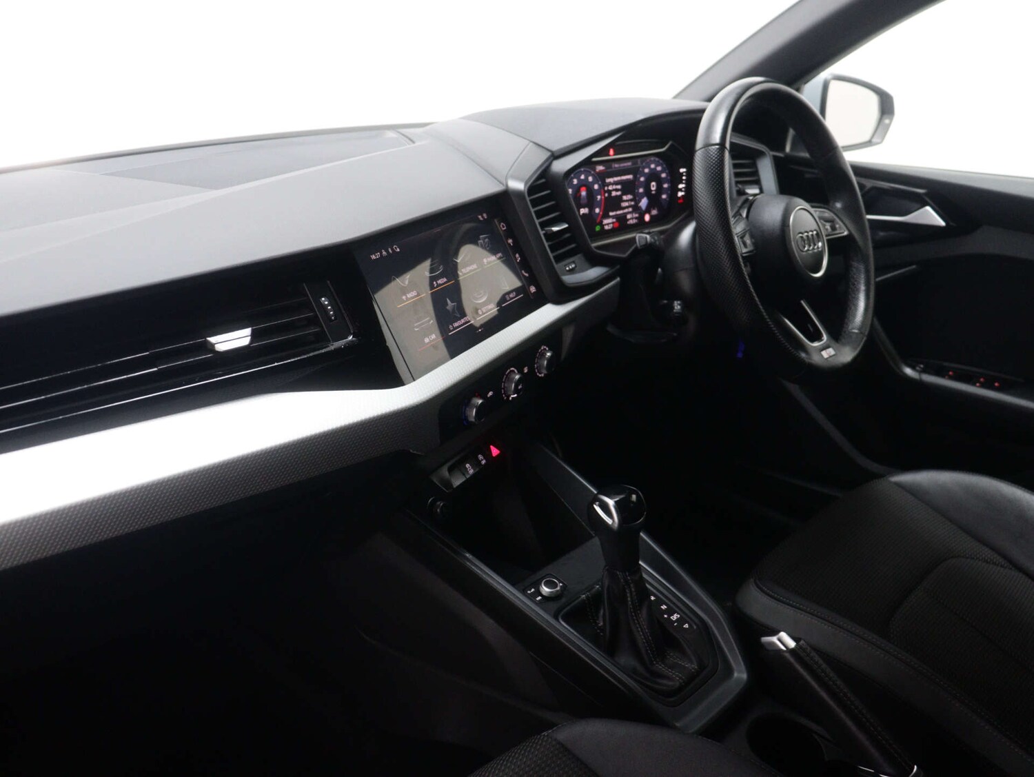 Used Audi A1 2024 for sale - 76490993: Photo 44