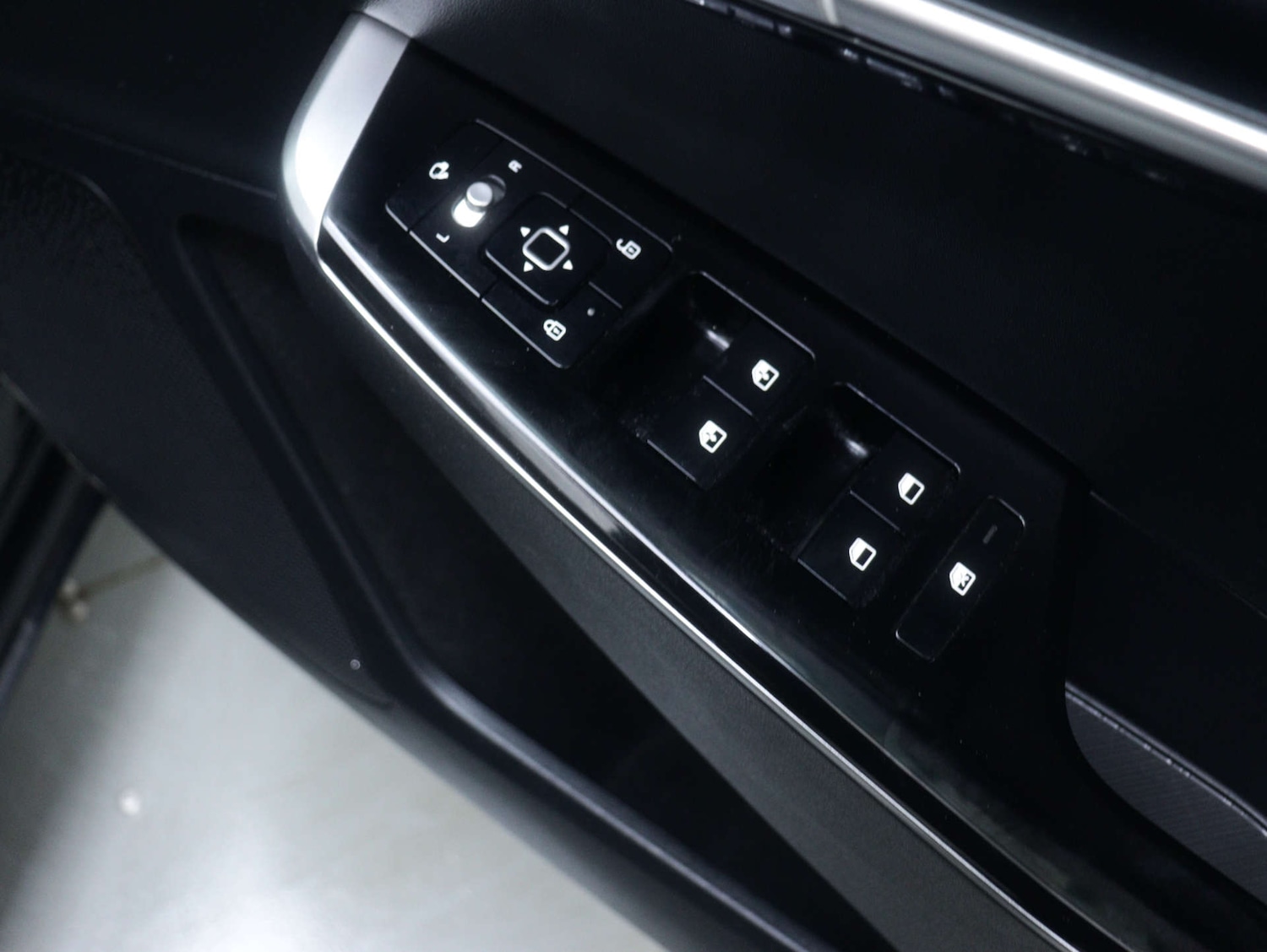 Used Kia EV6 2022 for sale - 76628231: Photo 44