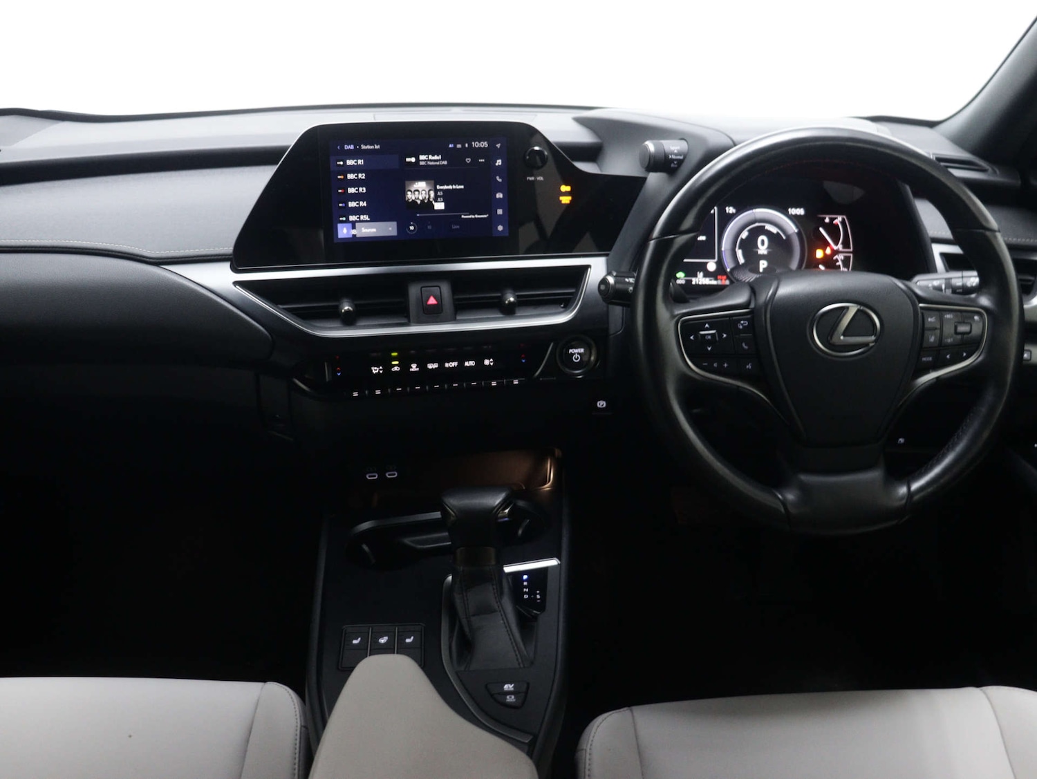 Used Lexus UX 2023 for sale - 76157419: Photo 18