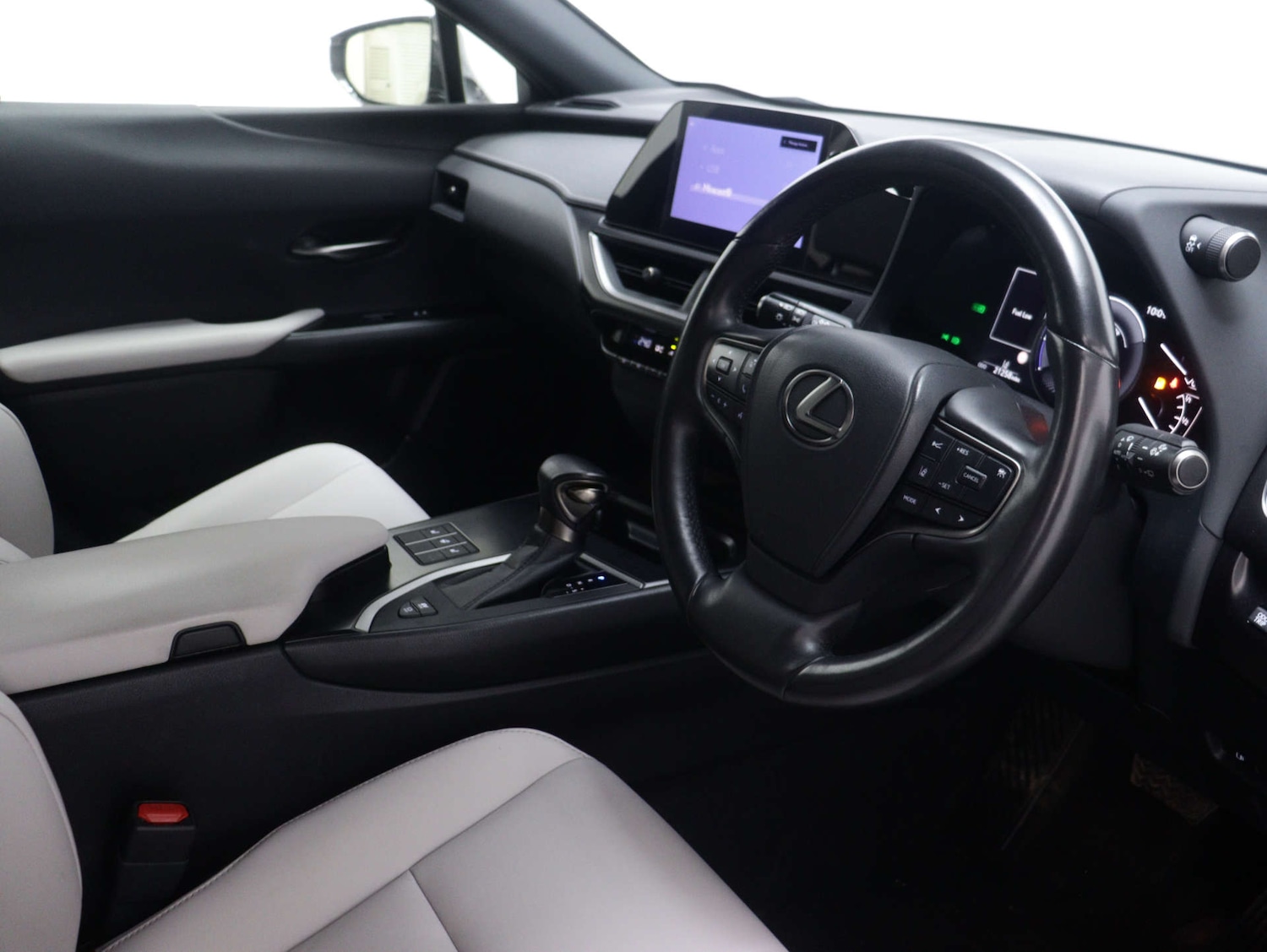 Used Lexus UX 2023 for sale - 76157419: Photo 41