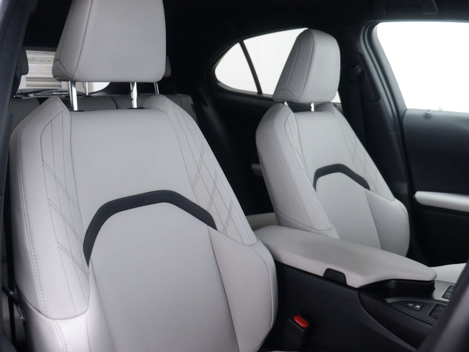 Used Lexus UX 2023 for sale - 76157419: Photo 43