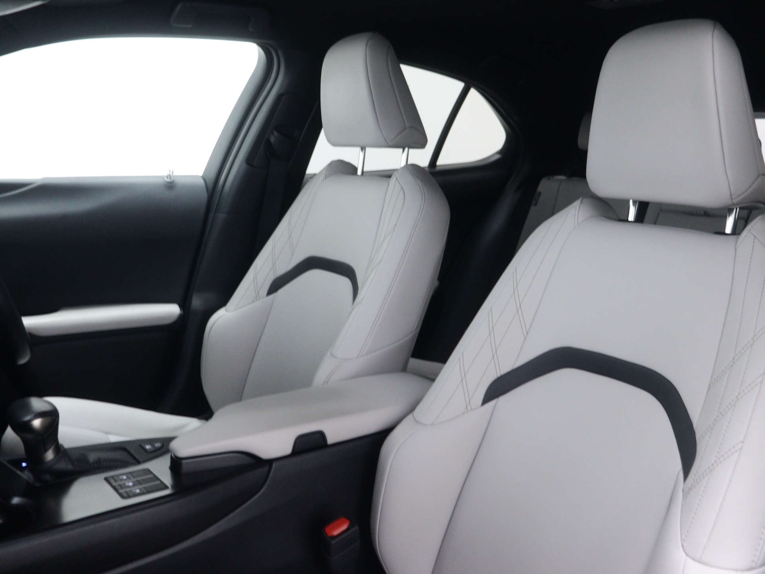 Used Lexus UX 2023 for sale - 76157419: Photo 47