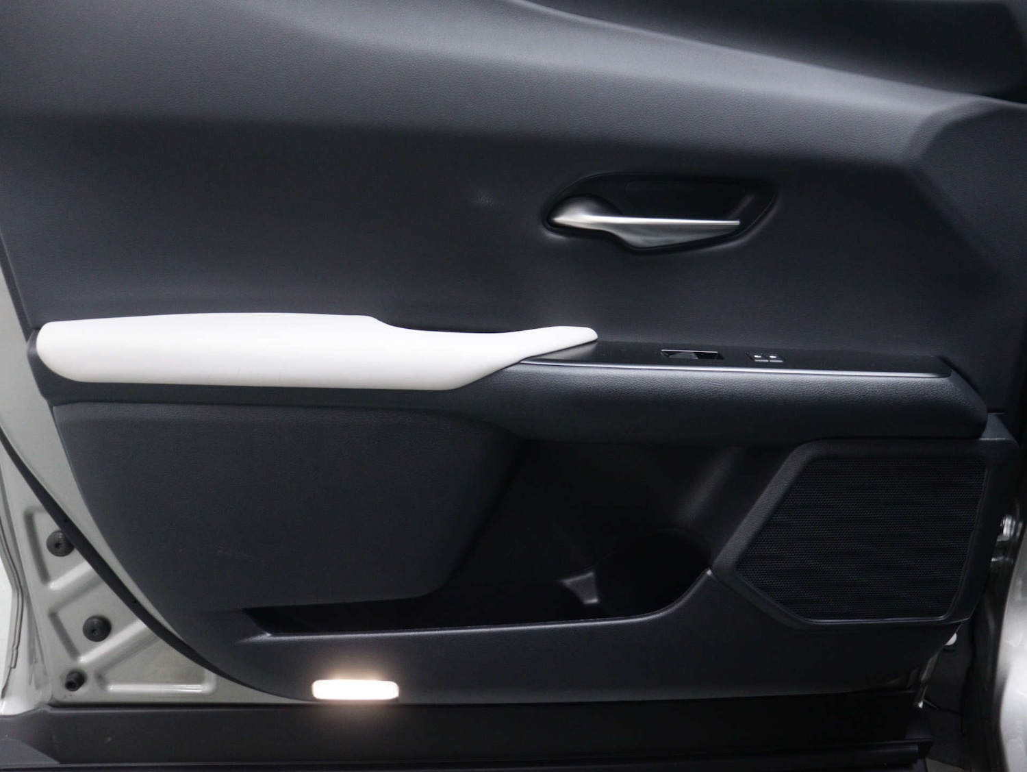 Used Lexus UX 2023 for sale - 76157419: Photo 48