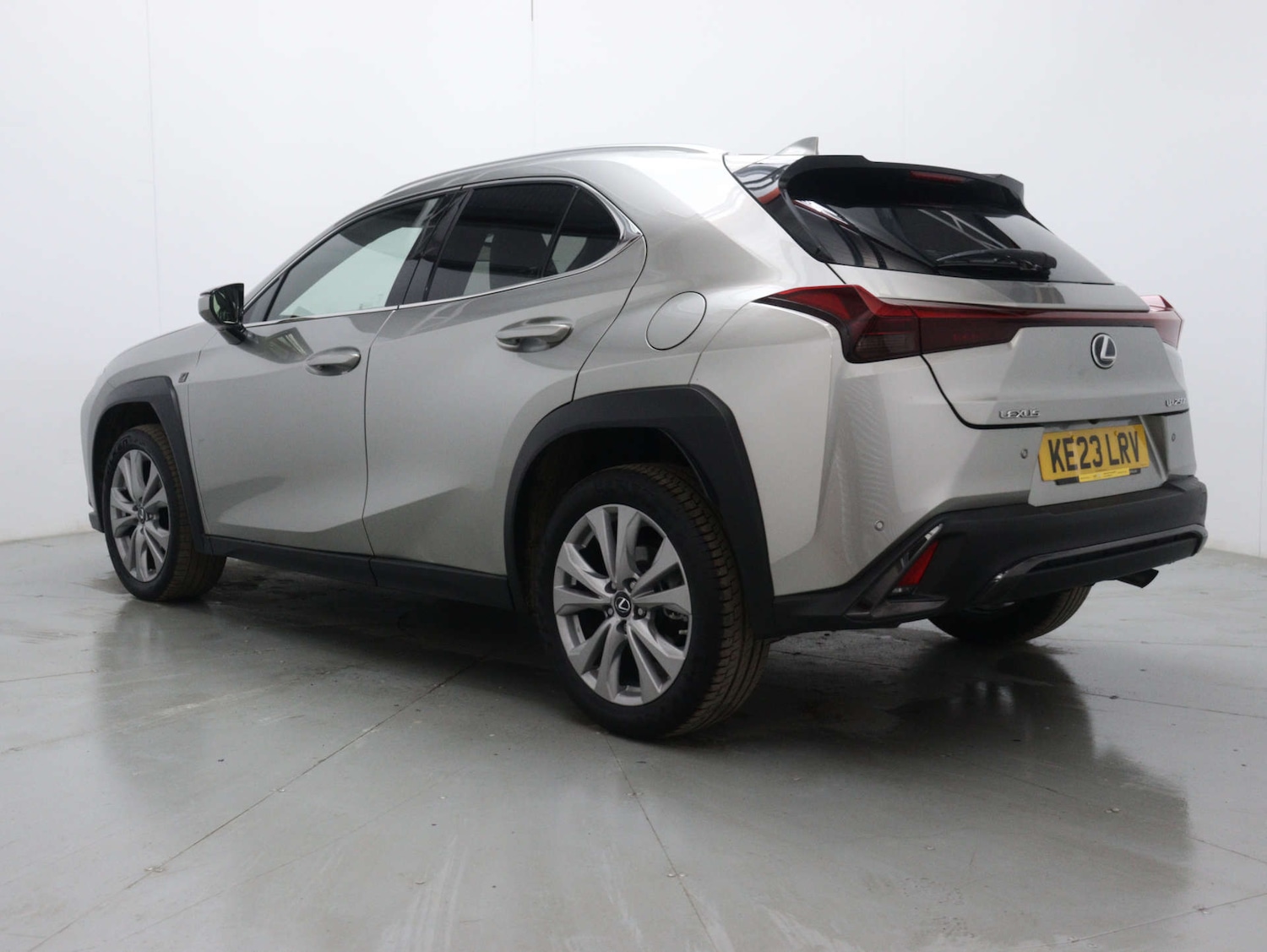 Used Lexus UX 2023 for sale - 76157419: Photo 8