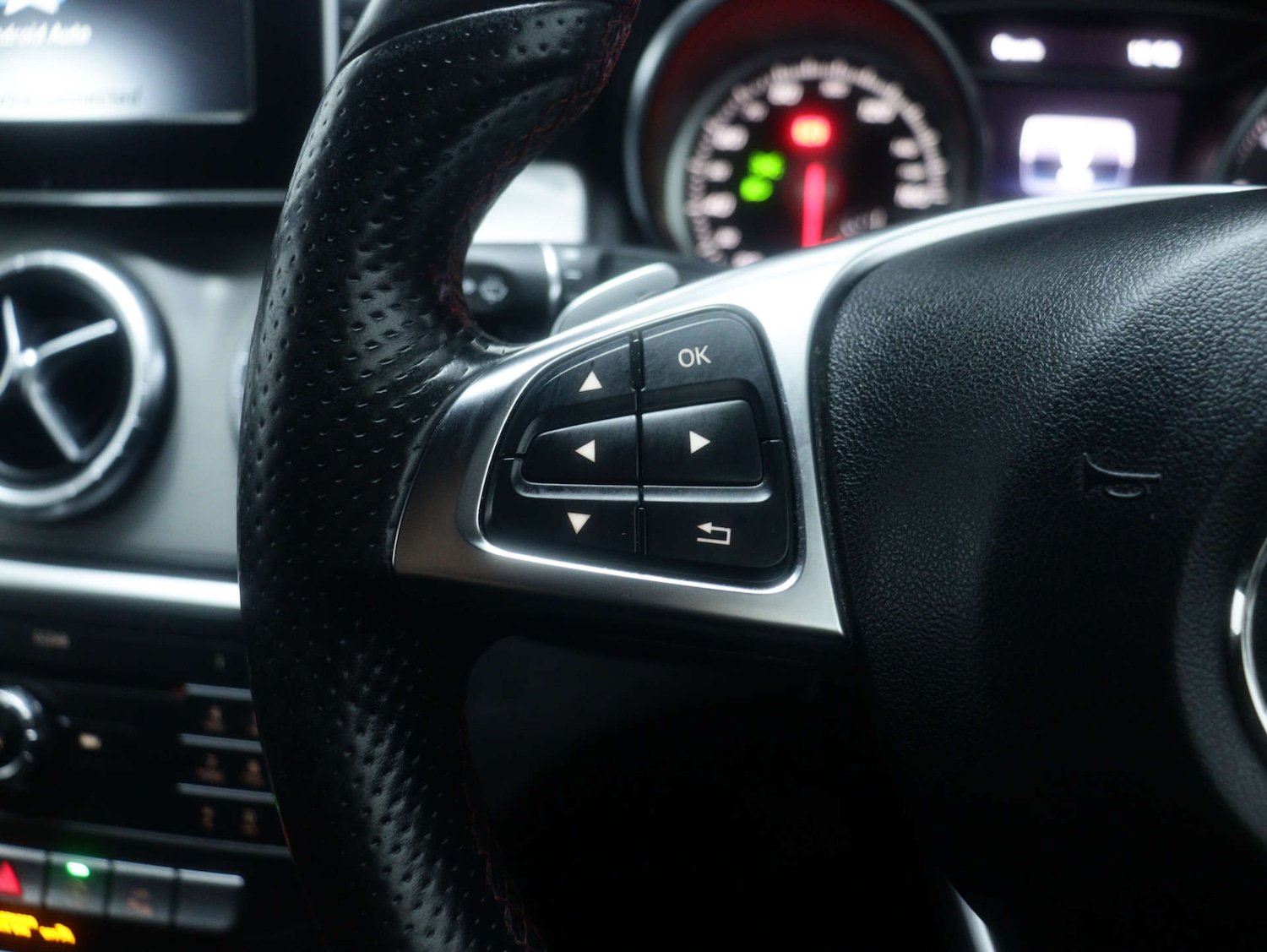 Used Mercedes-Benz CLA 2018 for sale - 77125159: Photo 33