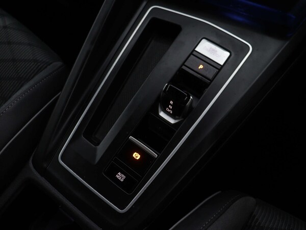 Used Volkswagen Golf 2020 for sale - 74840944: Photo 29
