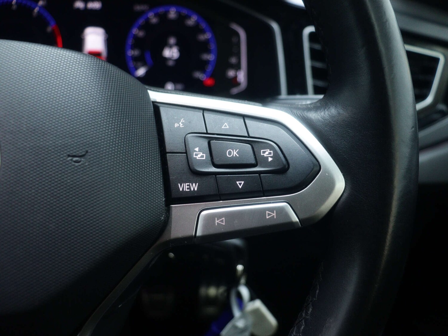 Used Volkswagen Polo 2022 for sale - 77087311: Photo 35