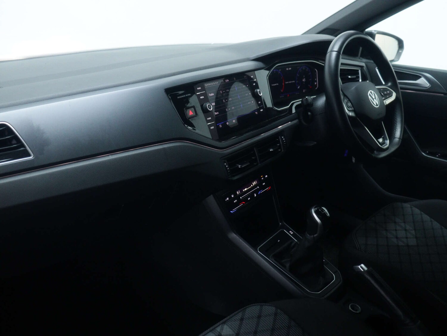 Used Volkswagen Polo 2022 for sale - 77087311: Photo 44