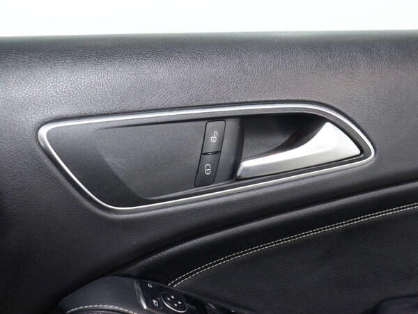 Used Mercedes-Benz GLA 2020 for sale - 76077978: Photo 38