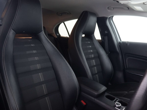 Used Mercedes-Benz GLA 2020 for sale - 76077978: Photo 42
