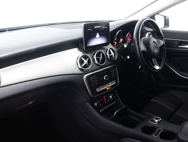 Used Mercedes-Benz GLA 2020 for sale - 76077978: Photo 43
