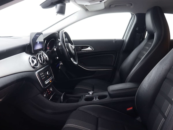 Used Mercedes-Benz GLA 2020 for sale - 76077978: Photo 44