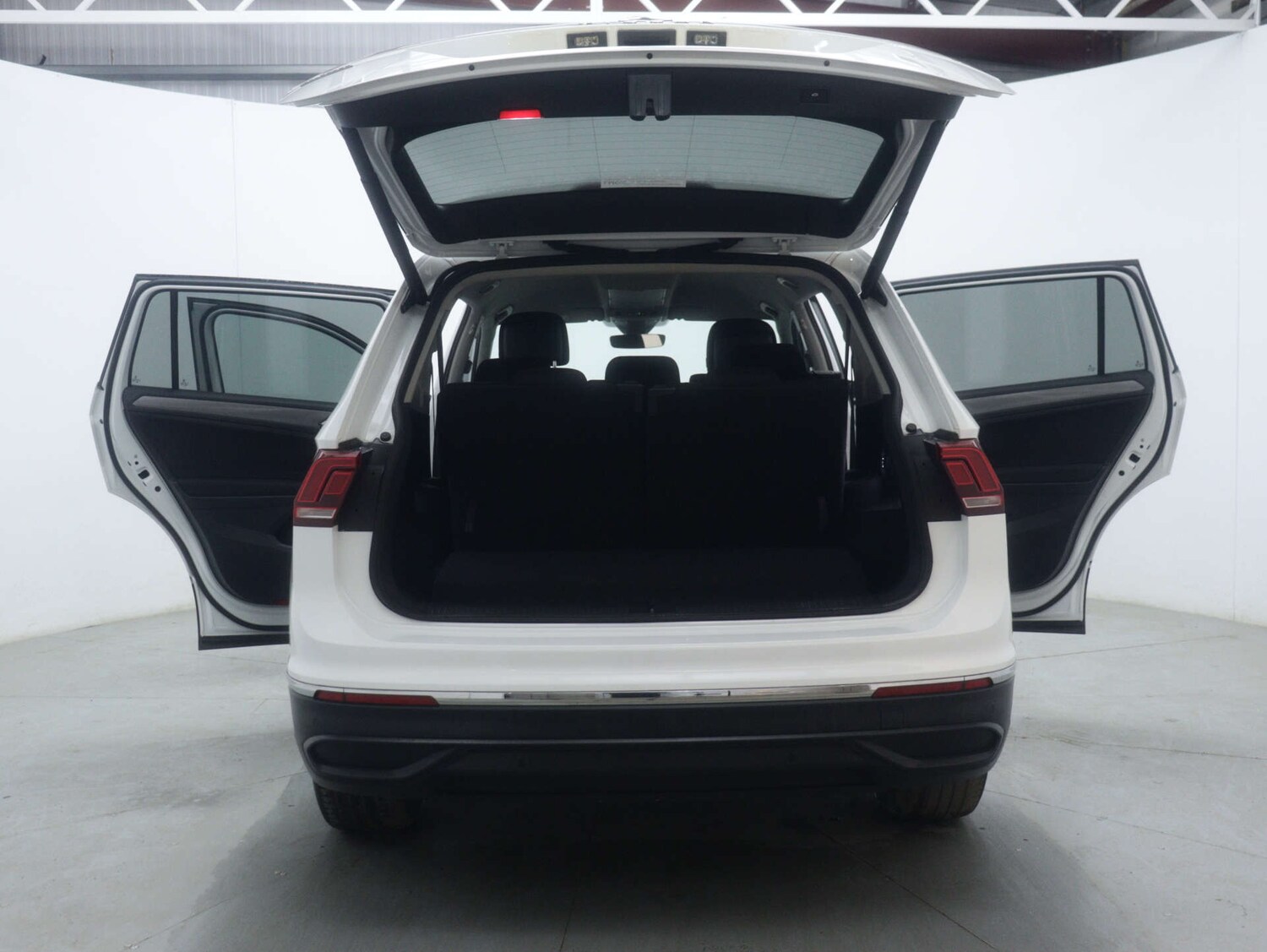 Used Volkswagen Tiguan 2022 for sale - 77261378: Photo 57