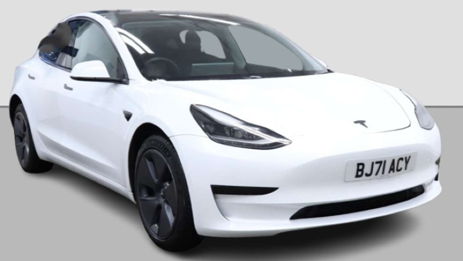 Used Tesla Model 3 2021 for sale - 76599668: Photo 1