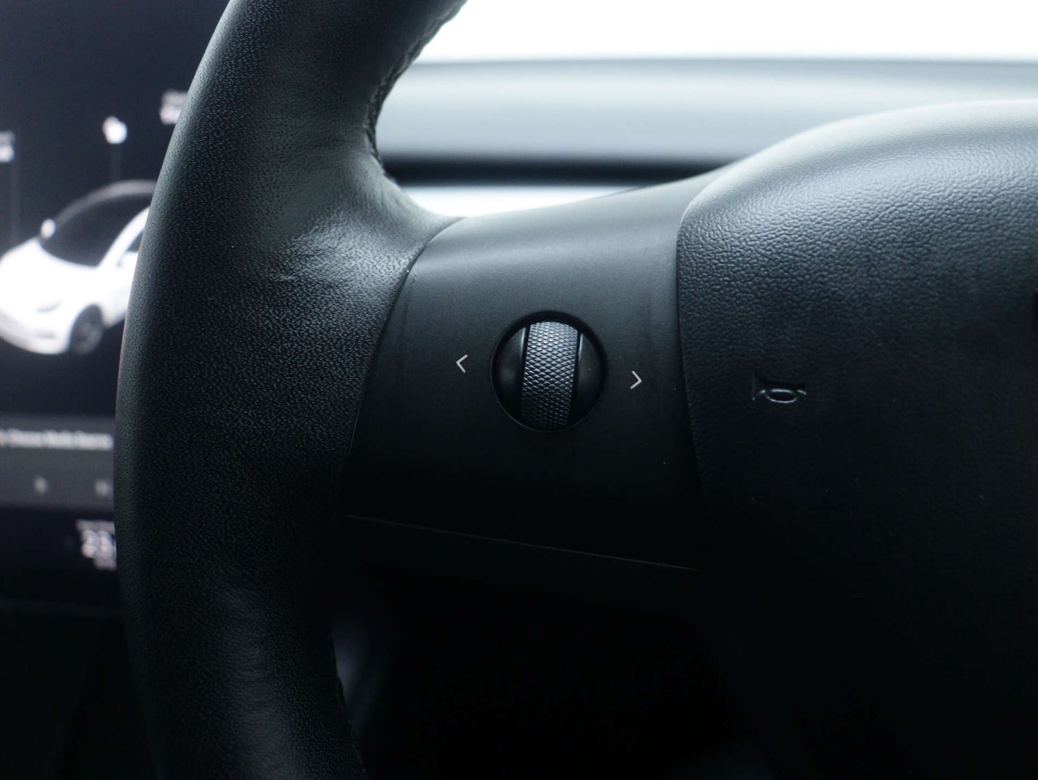 Used Tesla Model 3 2021 for sale - 76599668: Photo 28