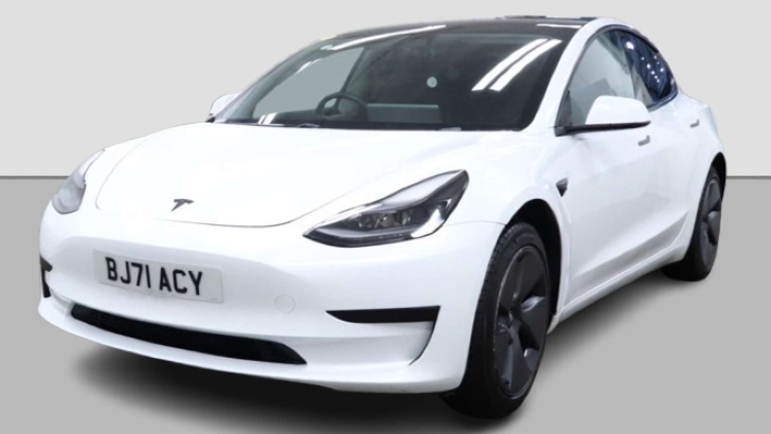 Used Tesla Model 3 2021 for sale - 76599668: Photo 5