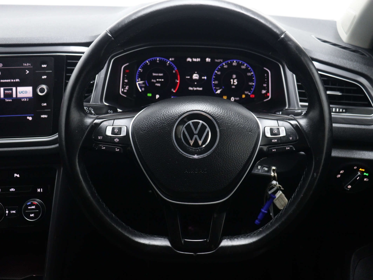 Used Volkswagen T-Roc 2021 for sale - 76231907: Photo 17