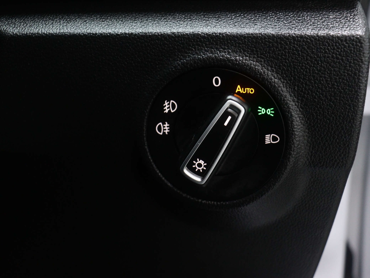 Used Volkswagen T-Roc 2021 for sale - 76231907: Photo 37