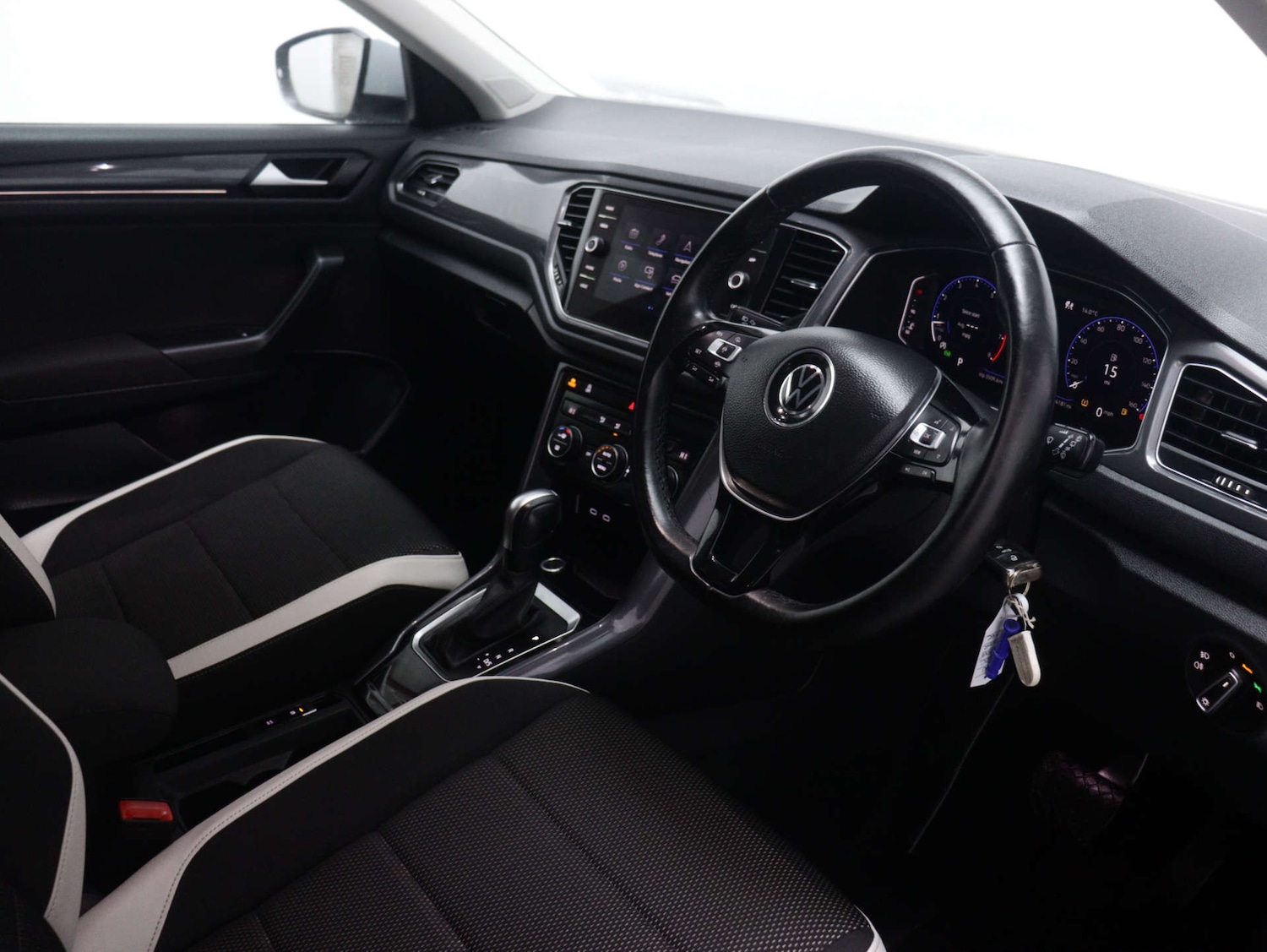 Used Volkswagen T-Roc 2021 for sale - 76231907: Photo 40