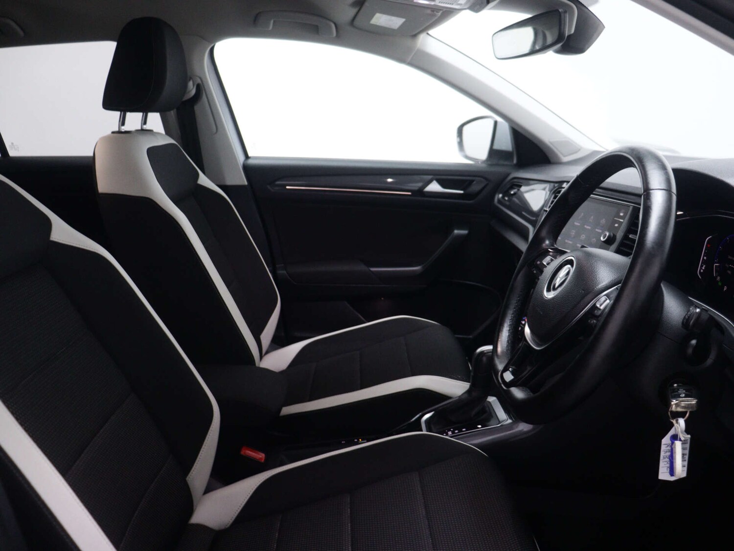 Used Volkswagen T-Roc 2021 for sale - 76231907: Photo 41