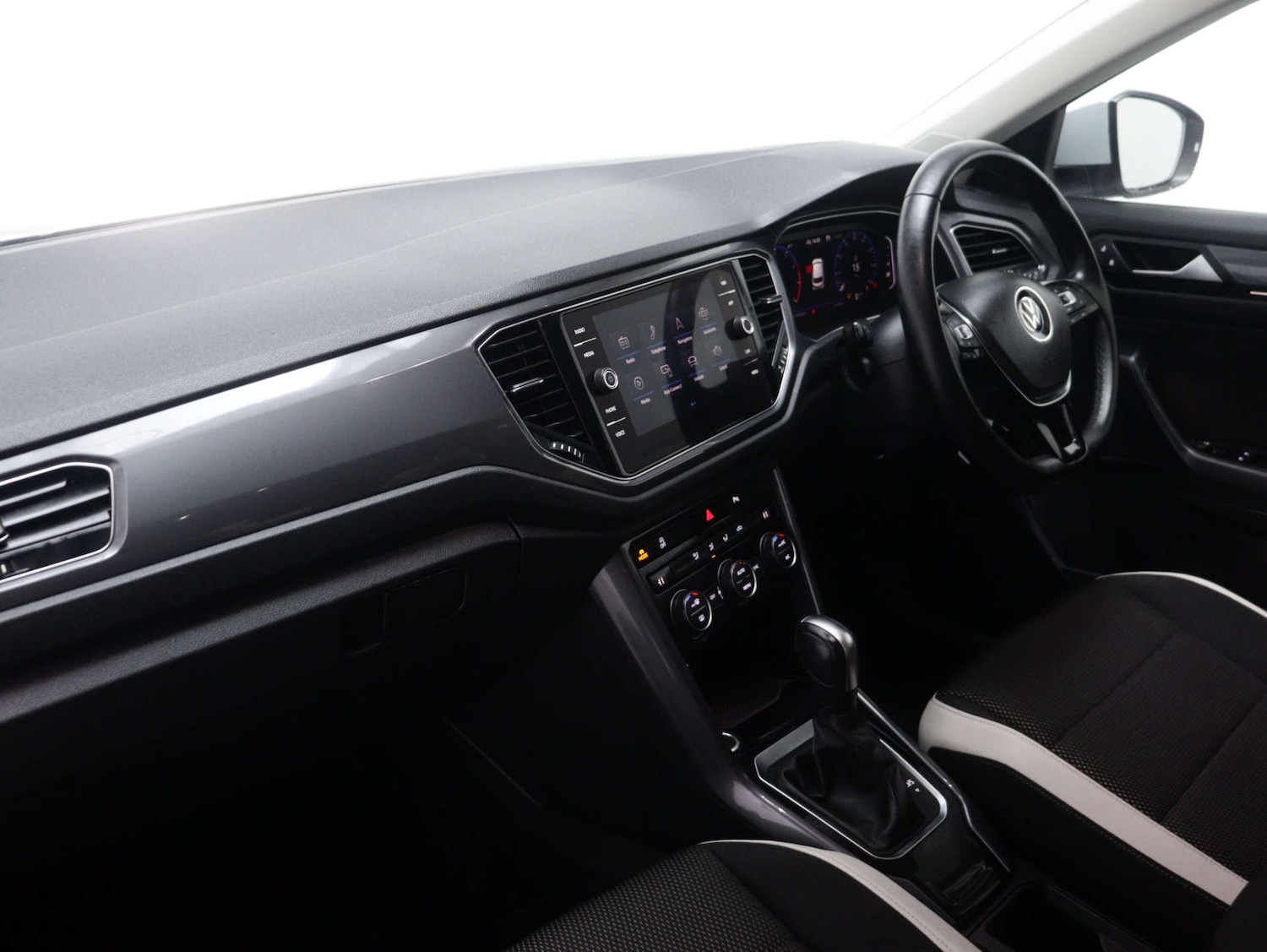 Used Volkswagen T-Roc 2021 for sale - 76231907: Photo 44