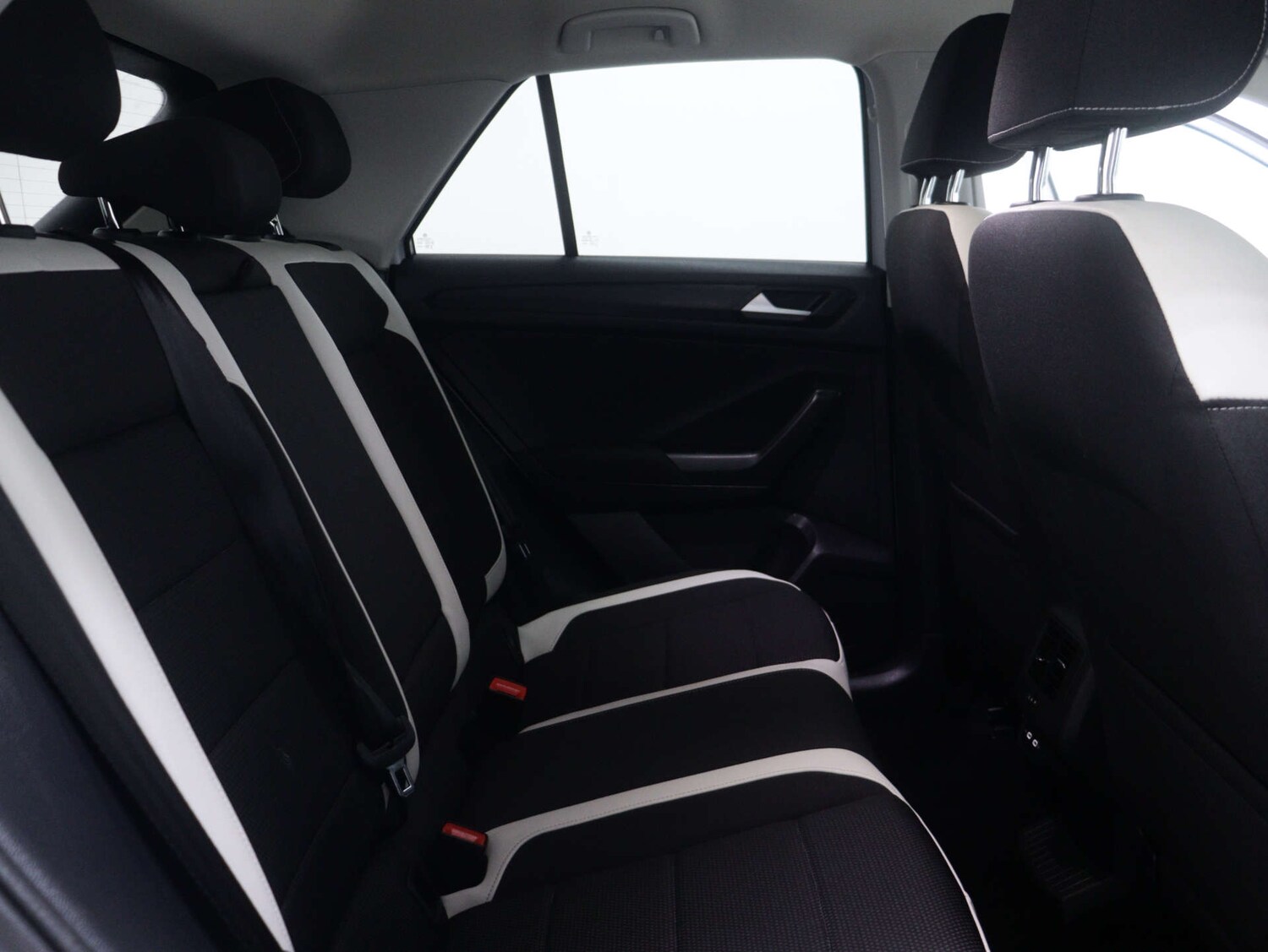 Used Volkswagen T-Roc 2021 for sale - 76231907: Photo 49