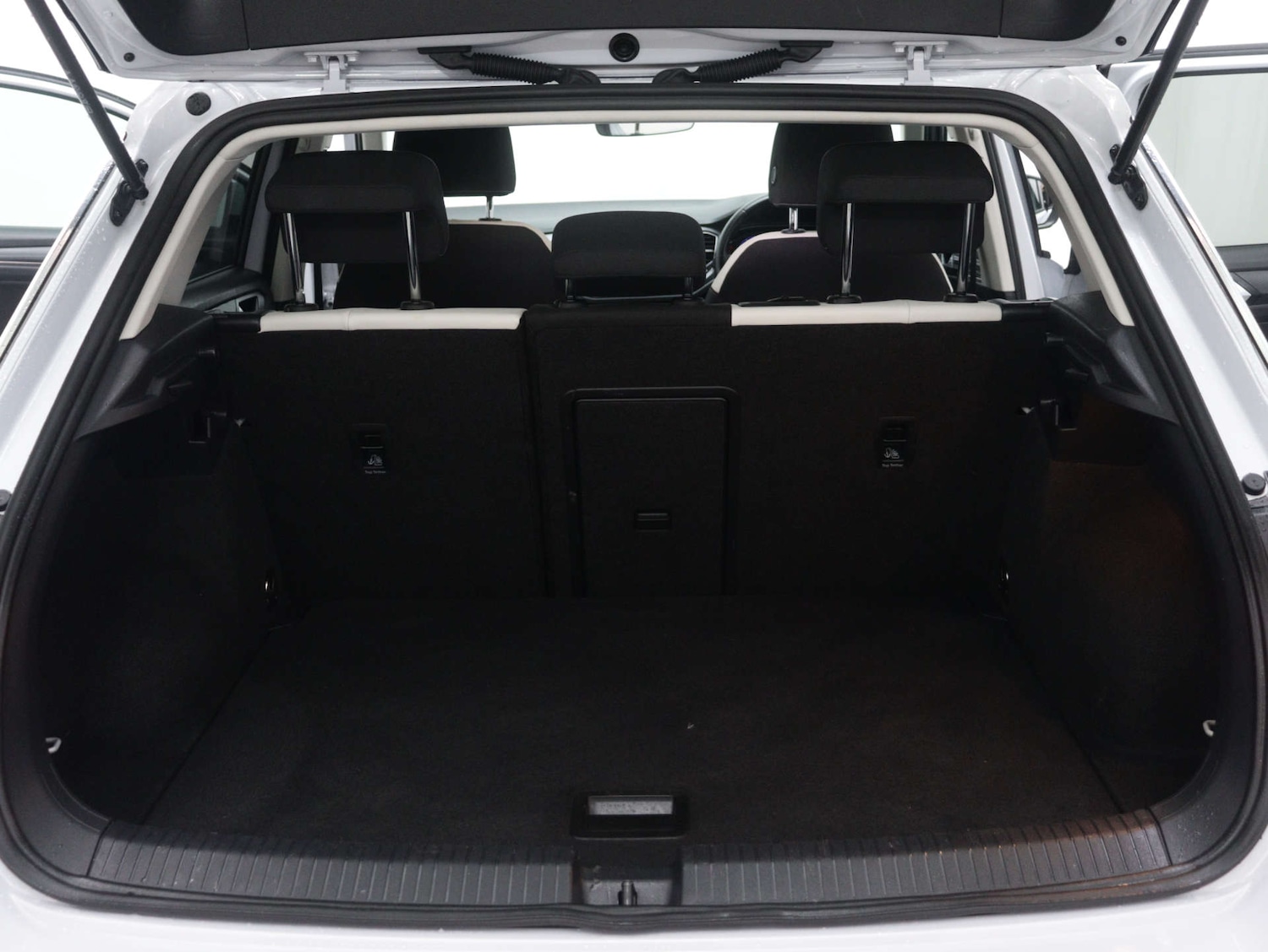 Used Volkswagen T-Roc 2021 for sale - 76231907: Photo 50