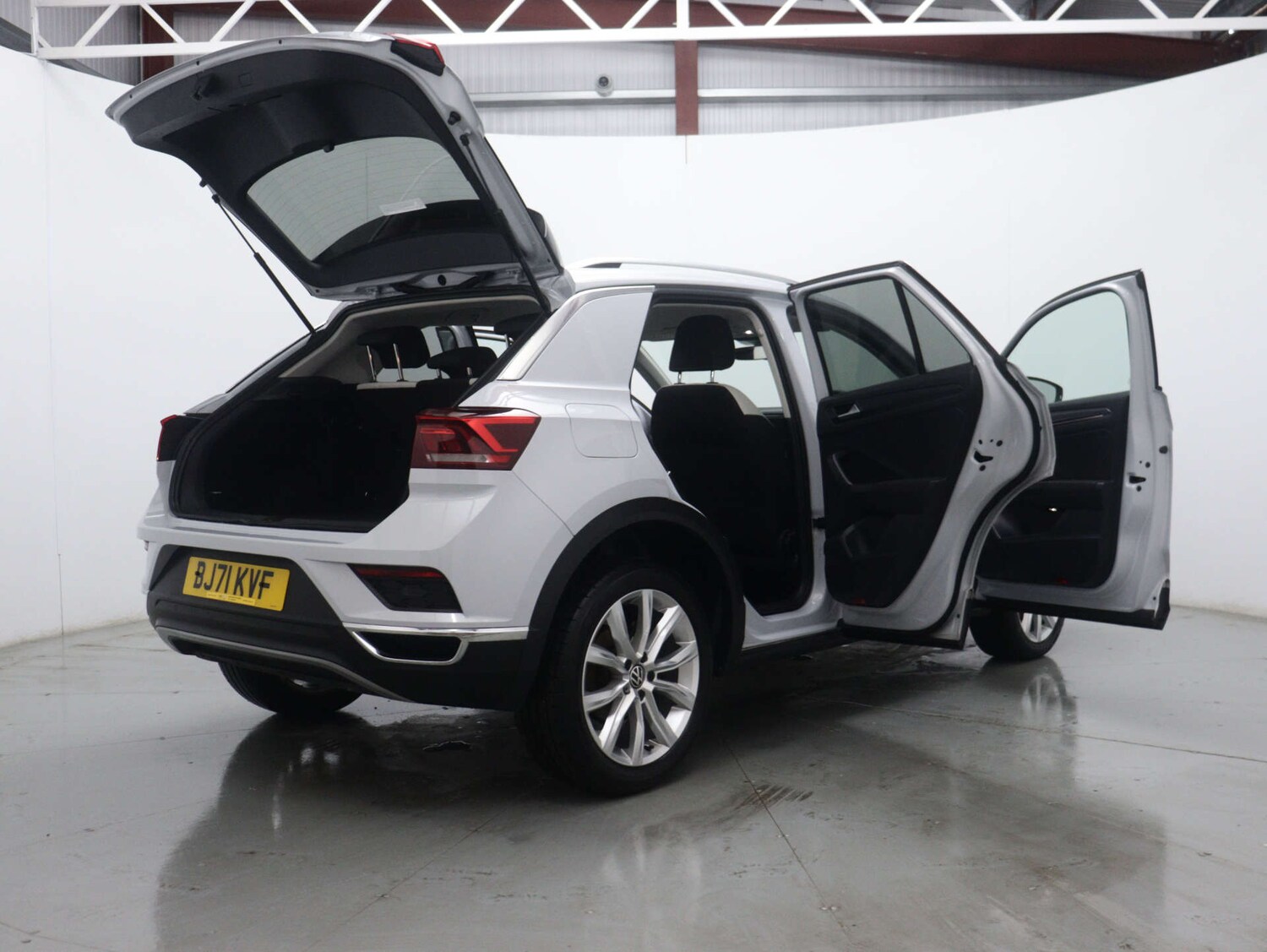 Used Volkswagen T-Roc 2021 for sale - 76231907: Photo 59