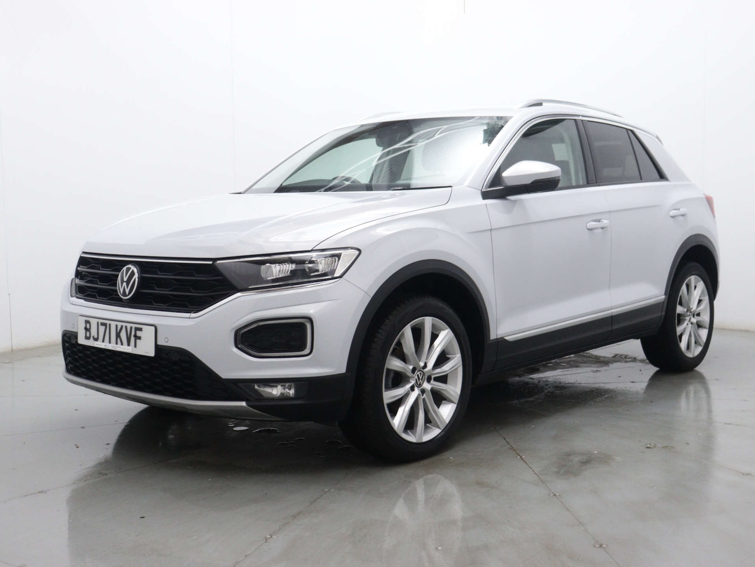 Used Volkswagen T-Roc 2021 for sale - 76231907: Photo 6
