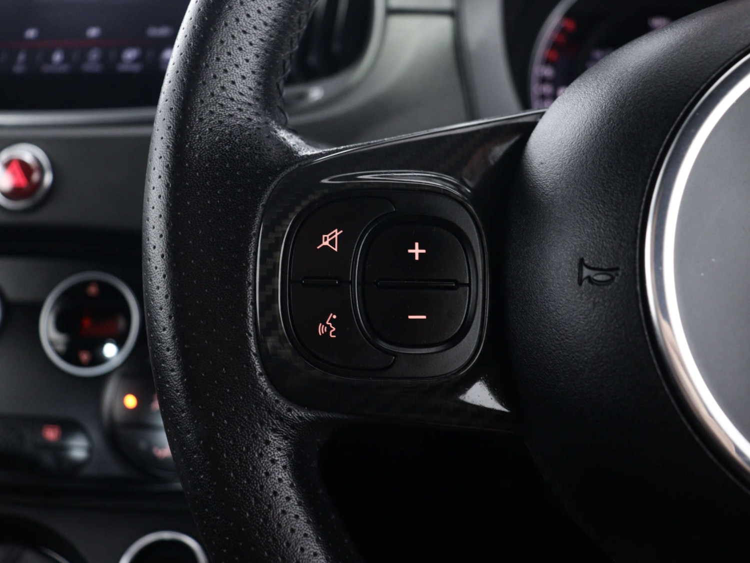 Used Abarth 595 2022 for sale - 75631404: Photo 29