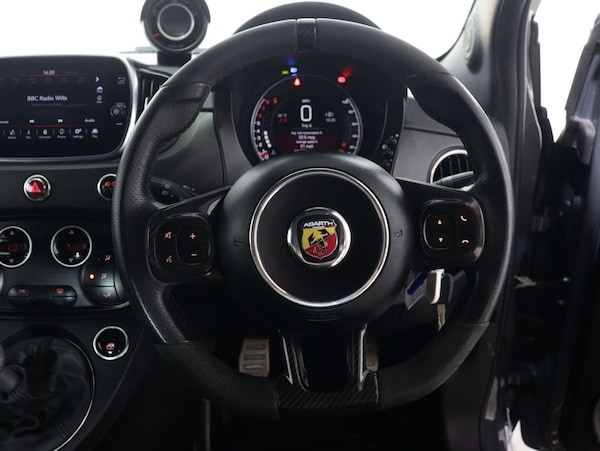 Used Abarth 595 2022 for sale - 75631404: Photo 32