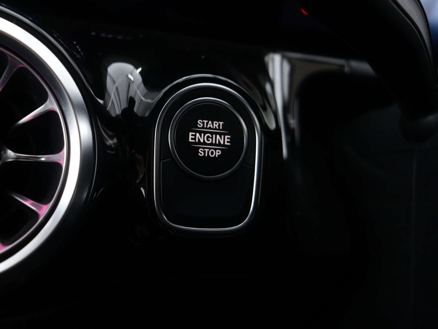 Used Mercedes-Benz GLA 2022 for sale - 75982477: Photo 35