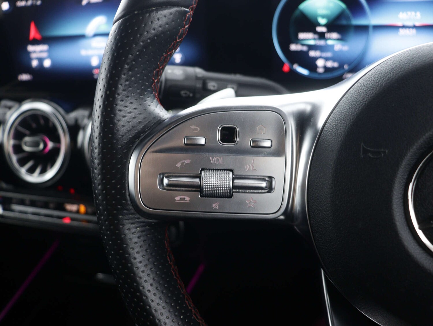 Used Mercedes-Benz GLA 2022 for sale - 75982477: Photo 36