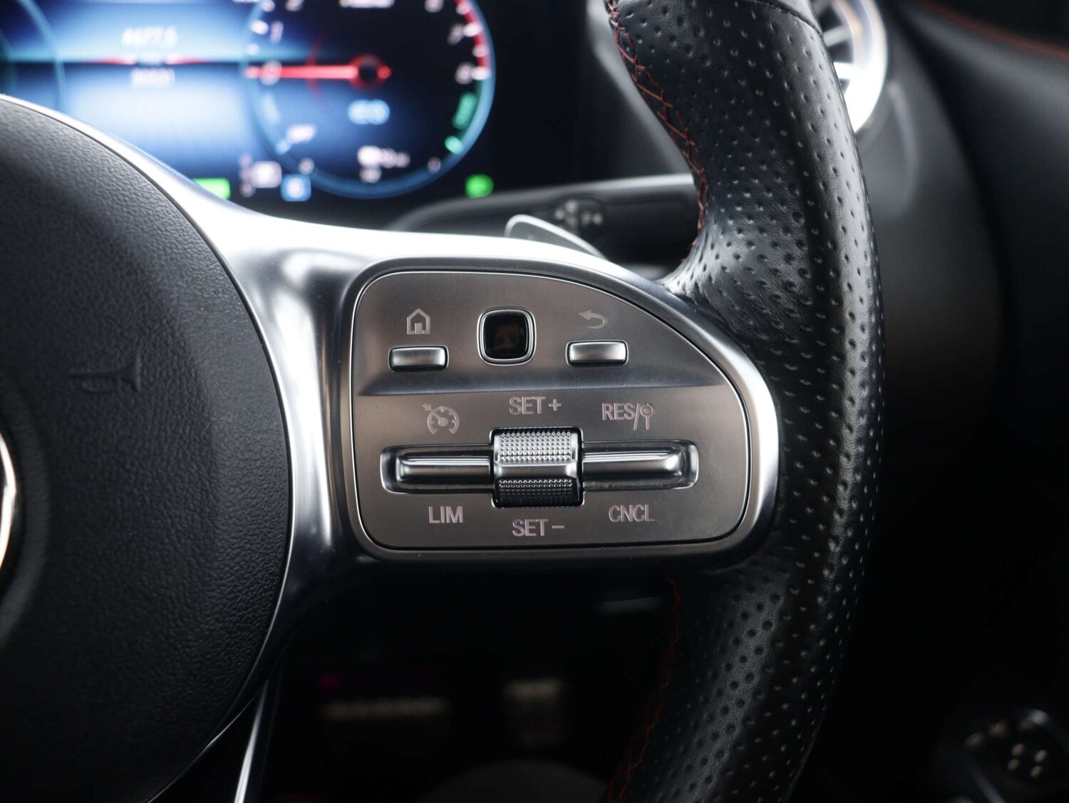 Used Mercedes-Benz GLA 2022 for sale - 75982477: Photo 37