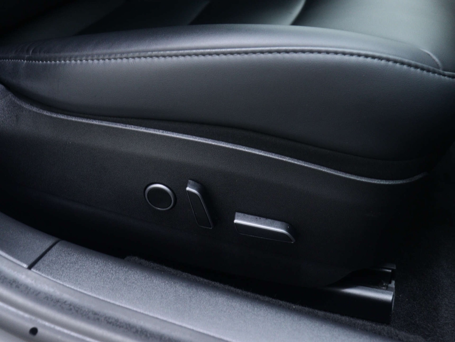 Used Tesla Model 3 2021 for sale - 76547250: Photo 33