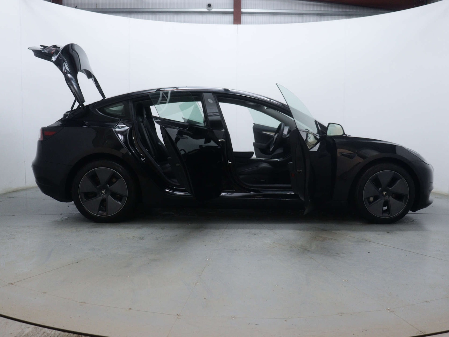 Used Tesla Model 3 2021 for sale - 76547250: Photo 48