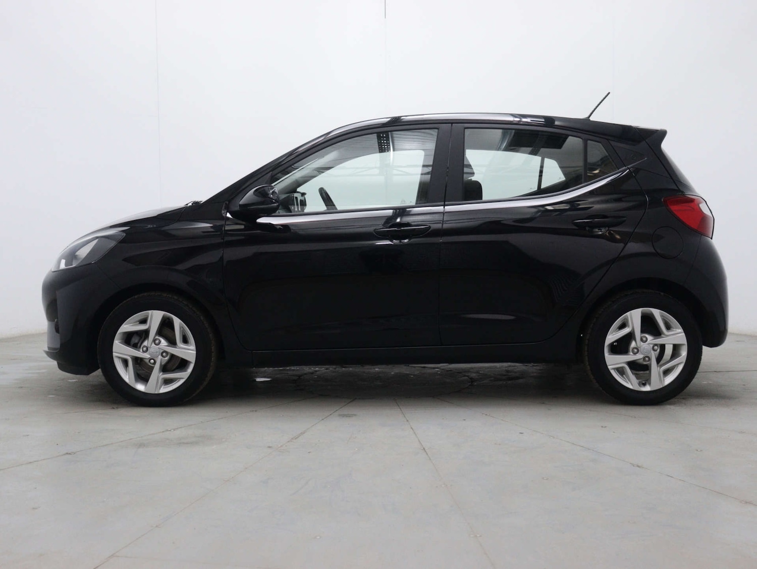 Used Hyundai i10 2022 for sale - 76253821: Photo 7