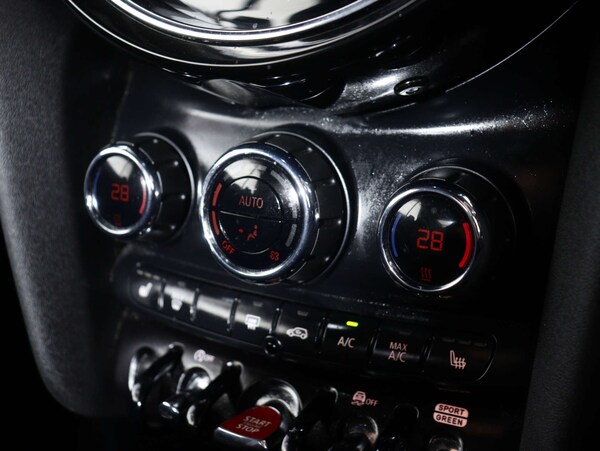 Used MINI Convertible 2021 for sale - 75662056: Photo 28