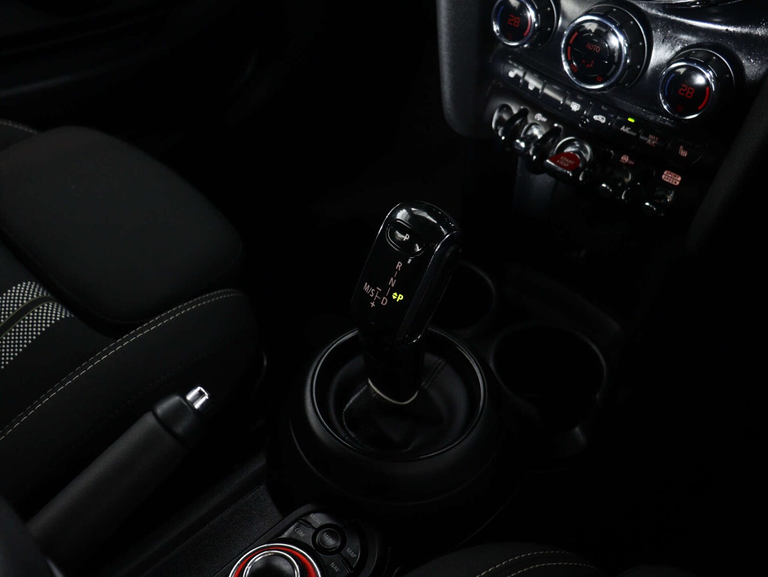 Used MINI Convertible 2021 for sale - 75662056: Photo 31