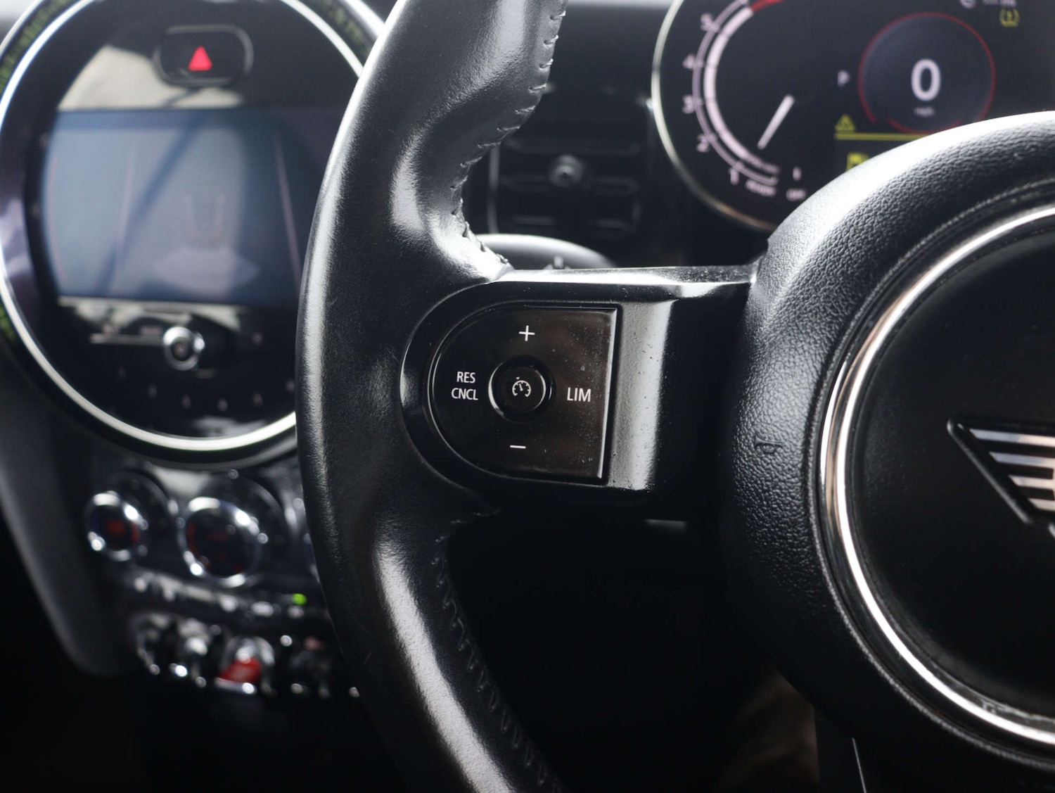 Used MINI Convertible 2021 for sale - 75662056: Photo 32