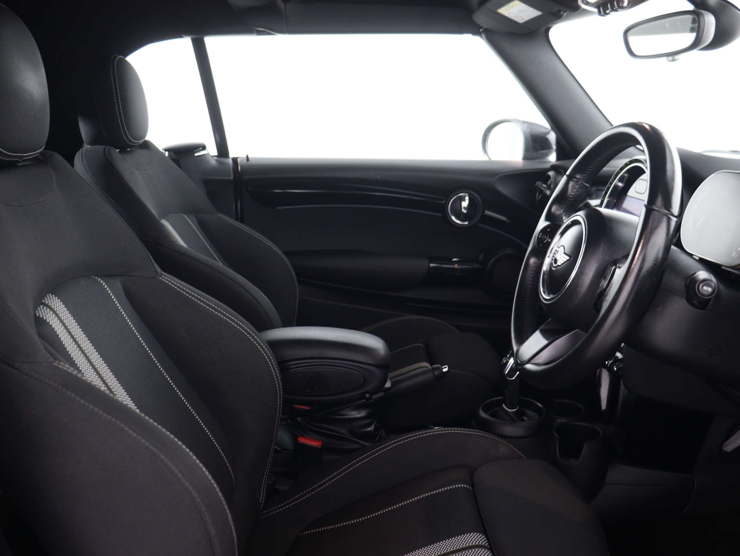 Used MINI Convertible 2021 for sale - 75662056: Photo 39