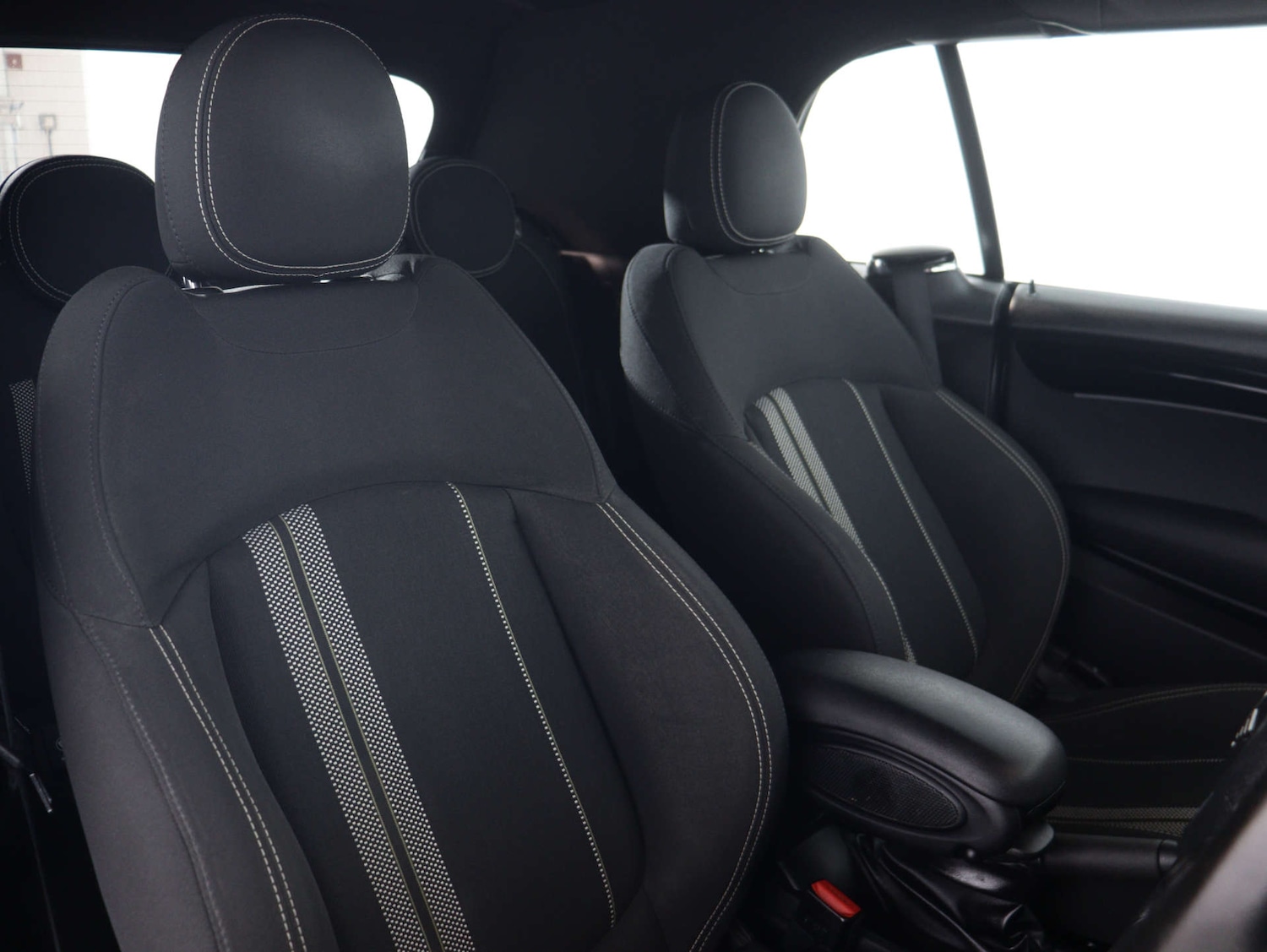 Used MINI Convertible 2021 for sale - 75662056: Photo 40