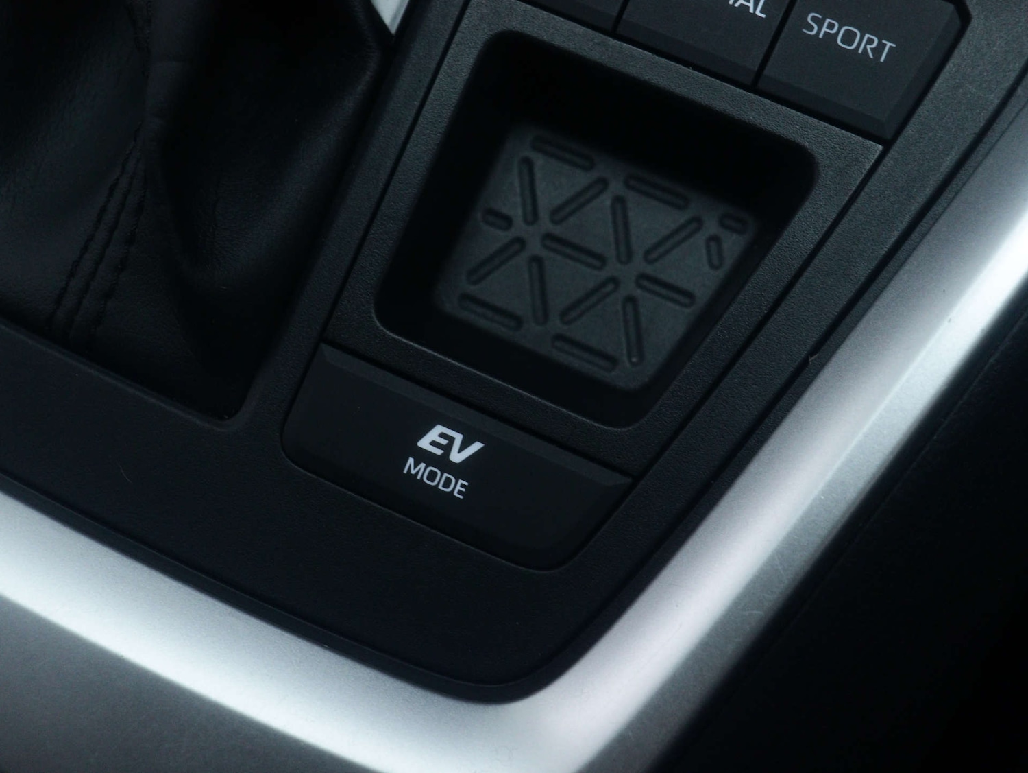 Used Toyota RAV4 2023 for sale - 77452450: Photo 30