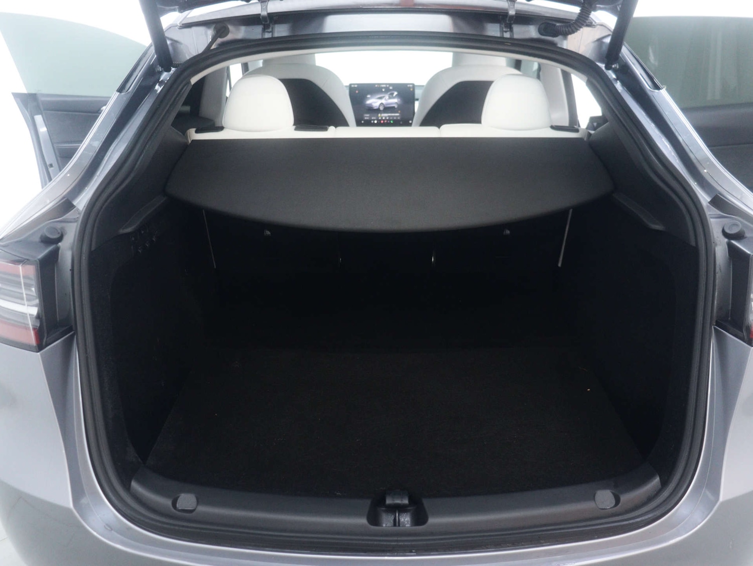 Used Tesla Model Y 2024 for sale - 77652984: Photo 45