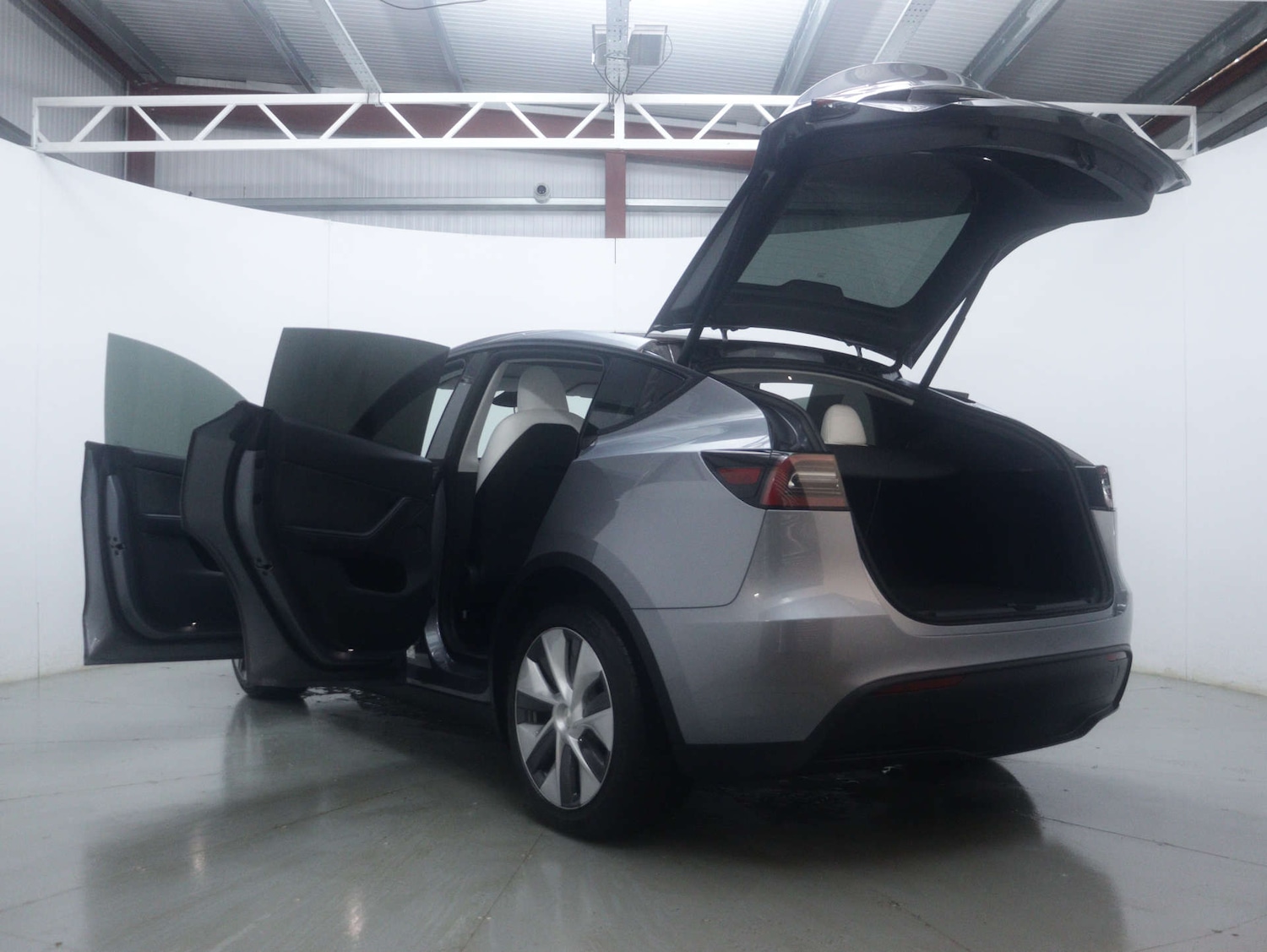 Used Tesla Model Y 2024 for sale - 77652984: Photo 50