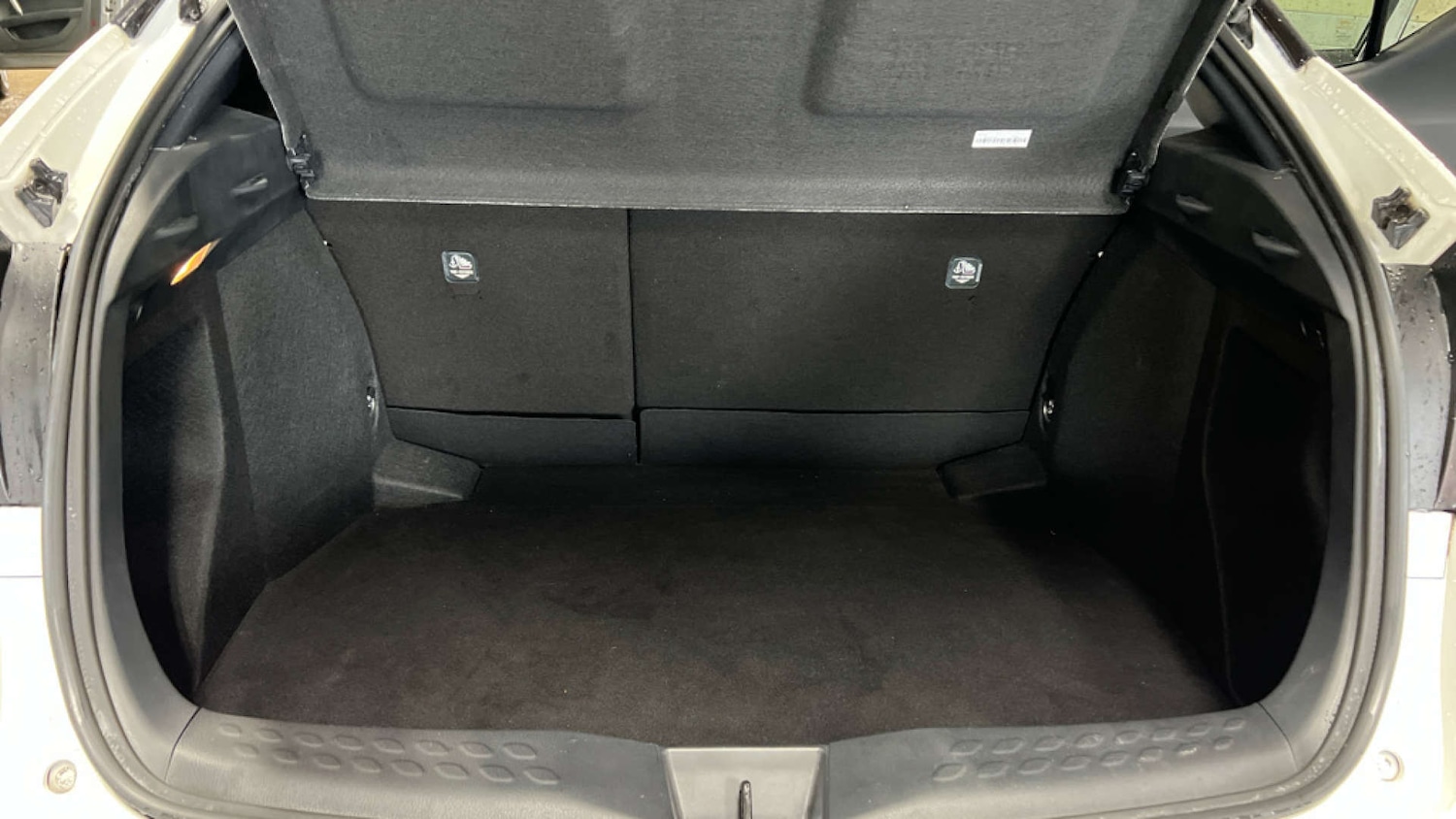 Used Toyota C-HR 2020 for sale - 76599669: Photo 13