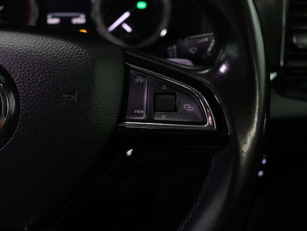 Used Skoda Karoq 2019 for sale - 72375465: Photo 28