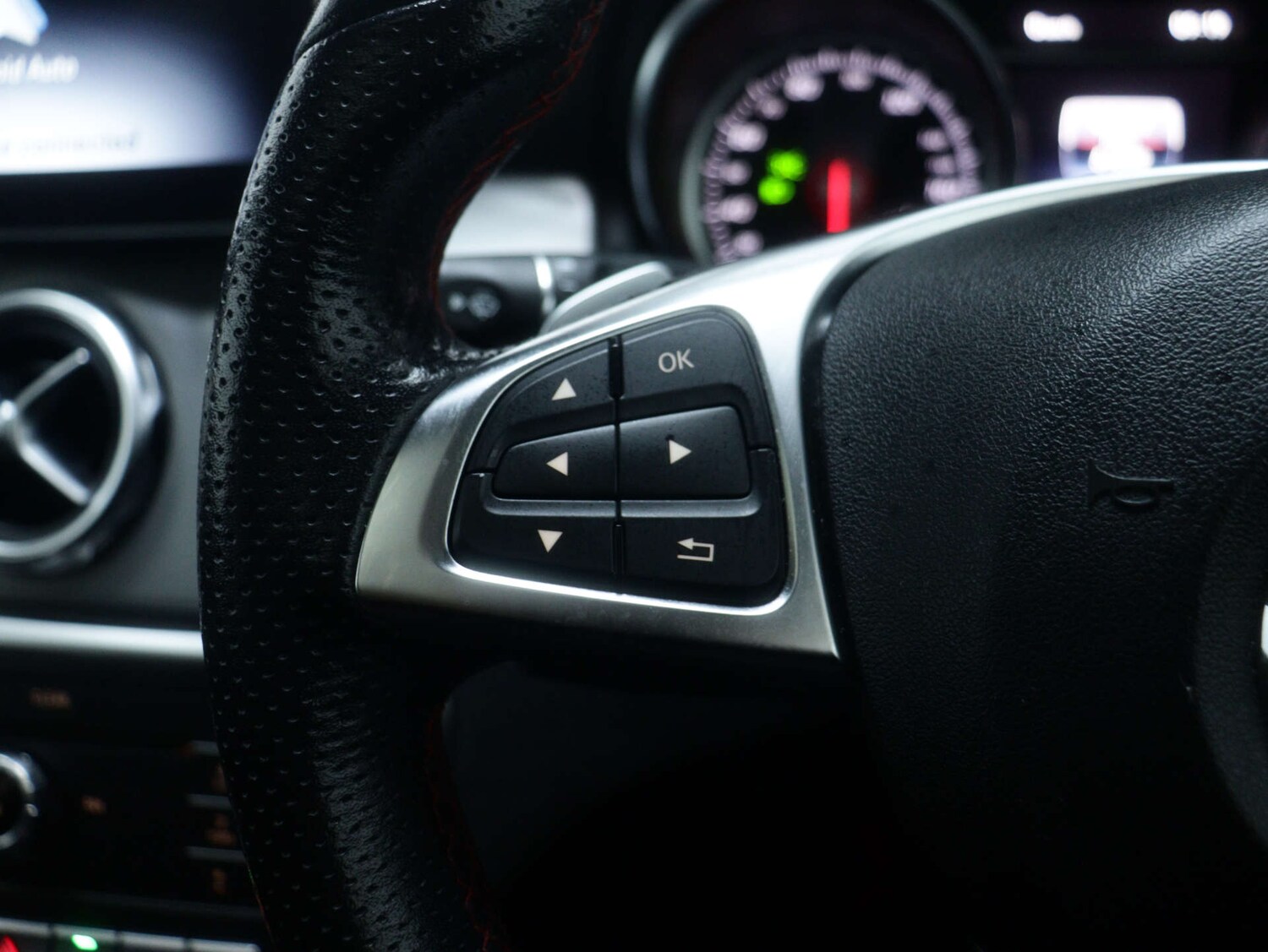 Used Mercedes-Benz GLA 2020 for sale - 76884357: Photo 39